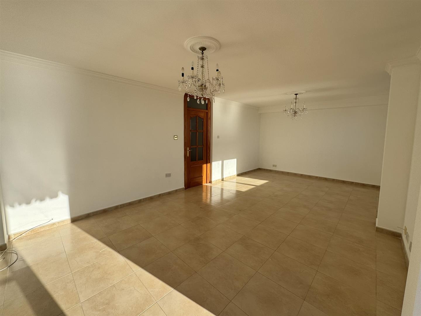 Image of Apartment - 2 Bedrooms - 1 Bathrooms for Sale in Brympton-Gibraltar, Image 8
